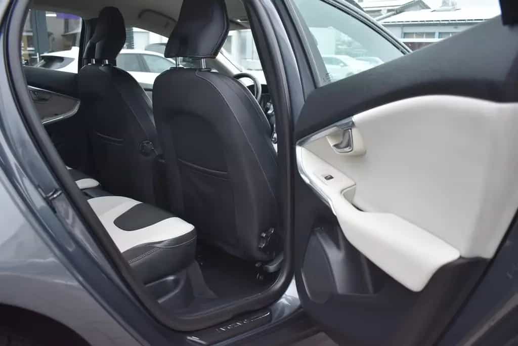 Volvo V40 Cross Country Momentum AWD 01/2013-photo-26