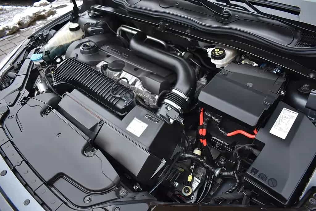 Volvo V40 Cross Country Momentum AWD 01/2013-photo-36