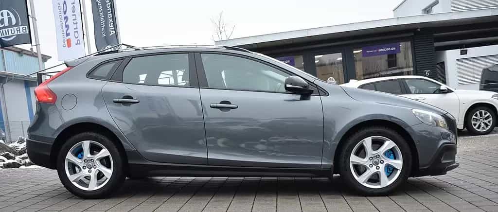 Volvo V40 Cross Country Momentum AWD 01/2013-photo-7