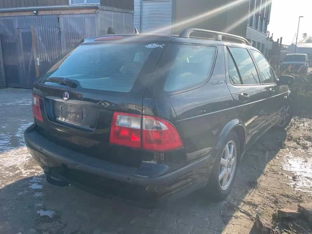 Saab 9-5 2.0t Sport-Kombi Arc YS3E B205e 10/2003-photo-3