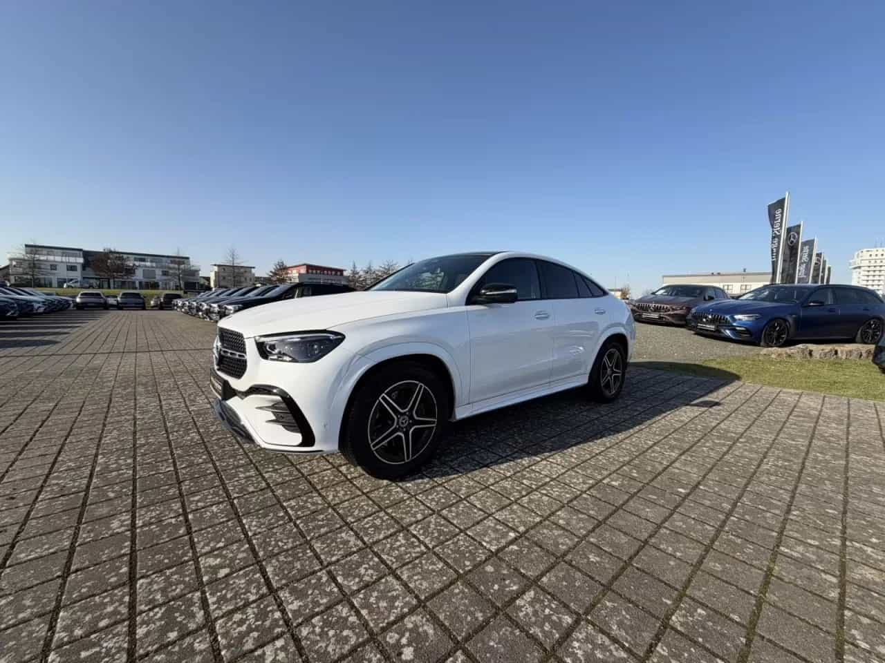 Mercedes-Benz GLE-Class 300 04/2025-photo-1