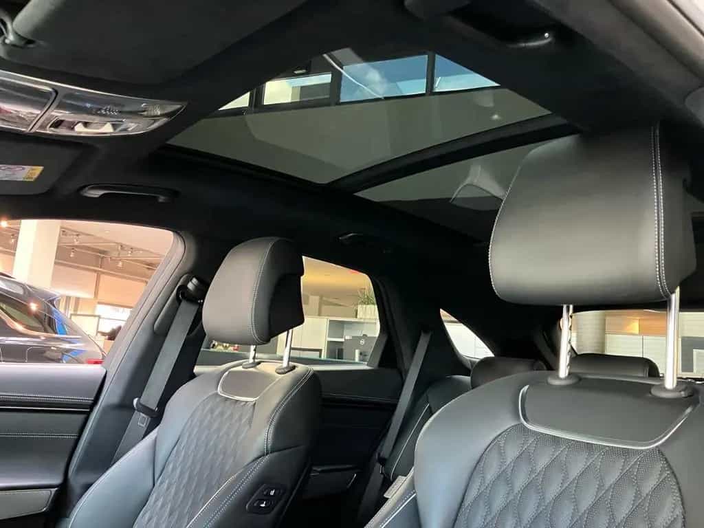 Genesis GV70 2,2L Diesel AWD Sport Mattlack vom Genesis 11/2024-photo-9