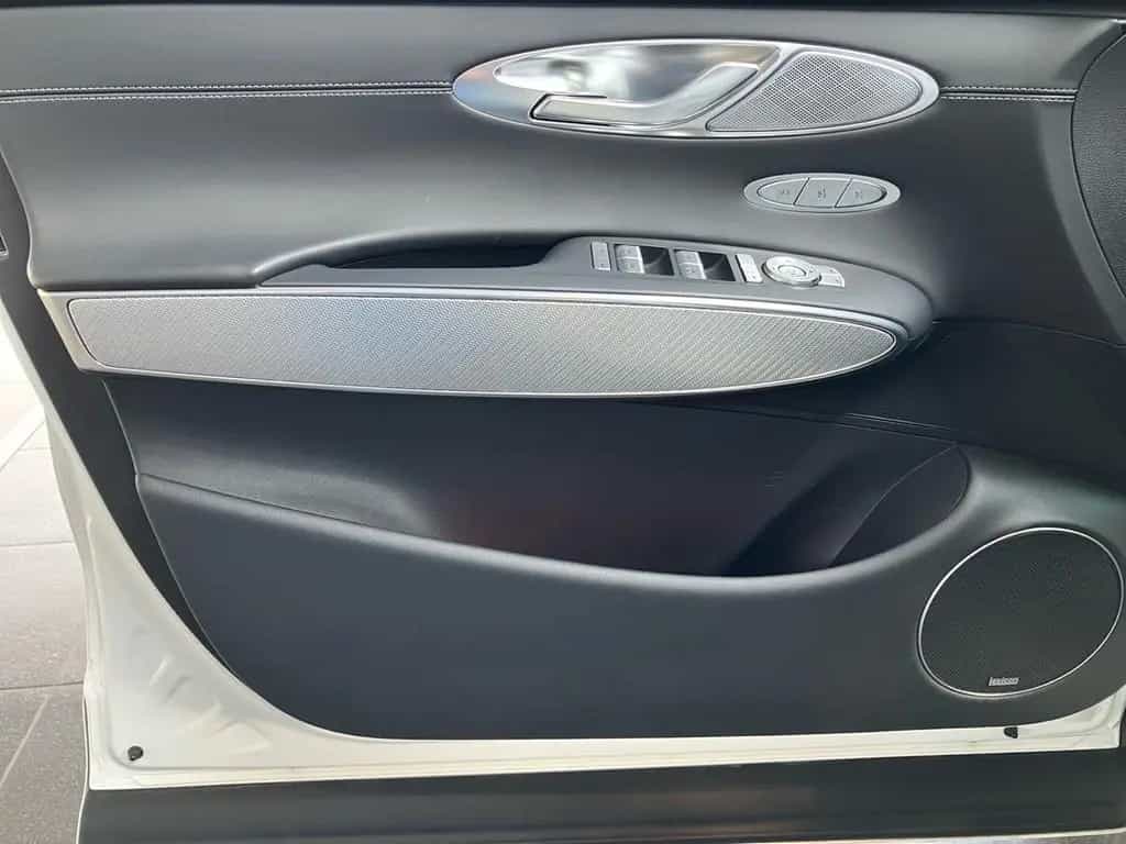 Genesis GV70 2,2L Diesel AWD Sport Mattlack vom Genesis 11/2024-photo-10