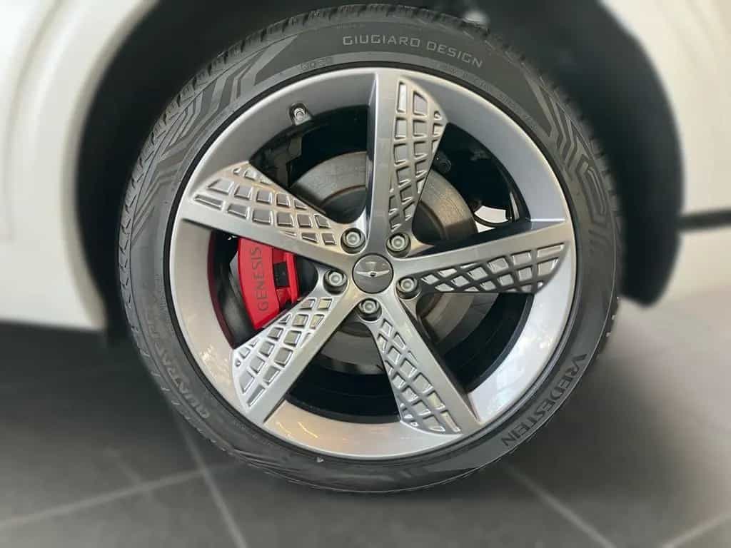 Genesis GV70 2,2L Diesel AWD Sport Mattlack vom Genesis 11/2024-photo-7