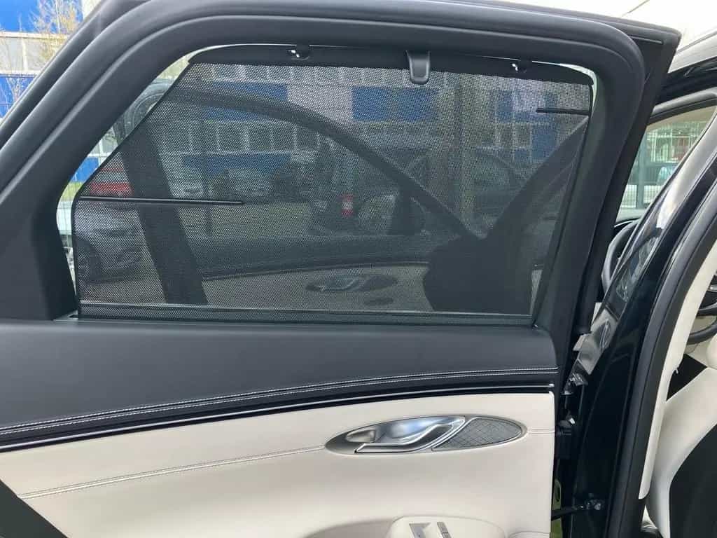 Genesis GV70 2,2L Diesel AWD Luxury vom Genesis Vertrags 11/2024-photo-17