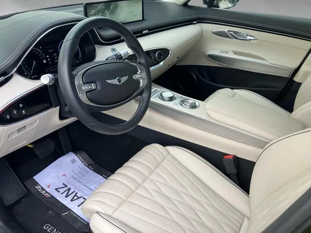 Genesis GV70 2,2L Diesel AWD Luxury vom Genesis Vertrags 11/2024-photo-8