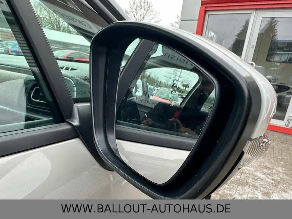 Citroën C3 Shine Pack*2.HAND*TOT*SPUR*NAVI*KAMERA*SHZ* 08/2020-photo-15