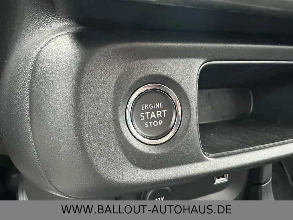 Citroën C3 Shine Pack*2.HAND*TOT*SPUR*NAVI*KAMERA*SHZ* 08/2020-photo-27