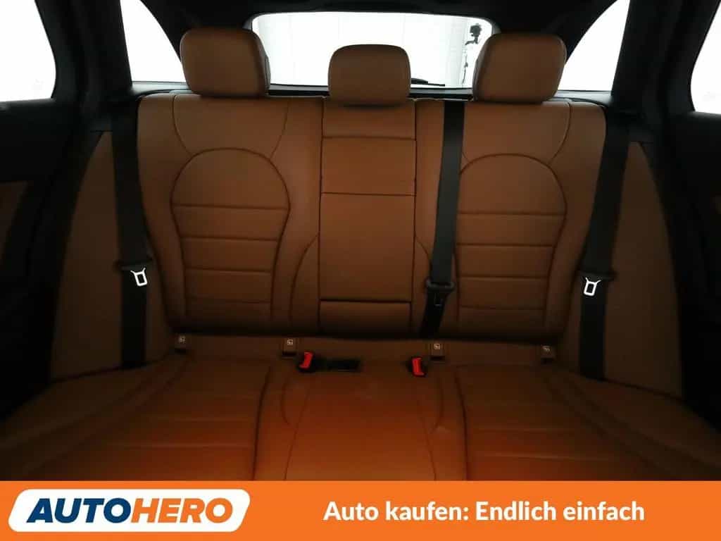 Mercedes-Benz C-Class 180 T AMG Line Aut.*LED*NAVI*TEMPO*CAM*PDC*SHZ 07/2020-photo-15