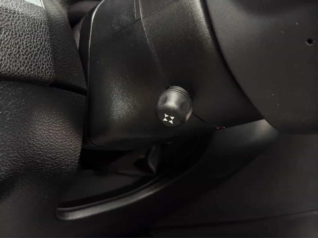 Chrysler 300C 07/2015-photo-26