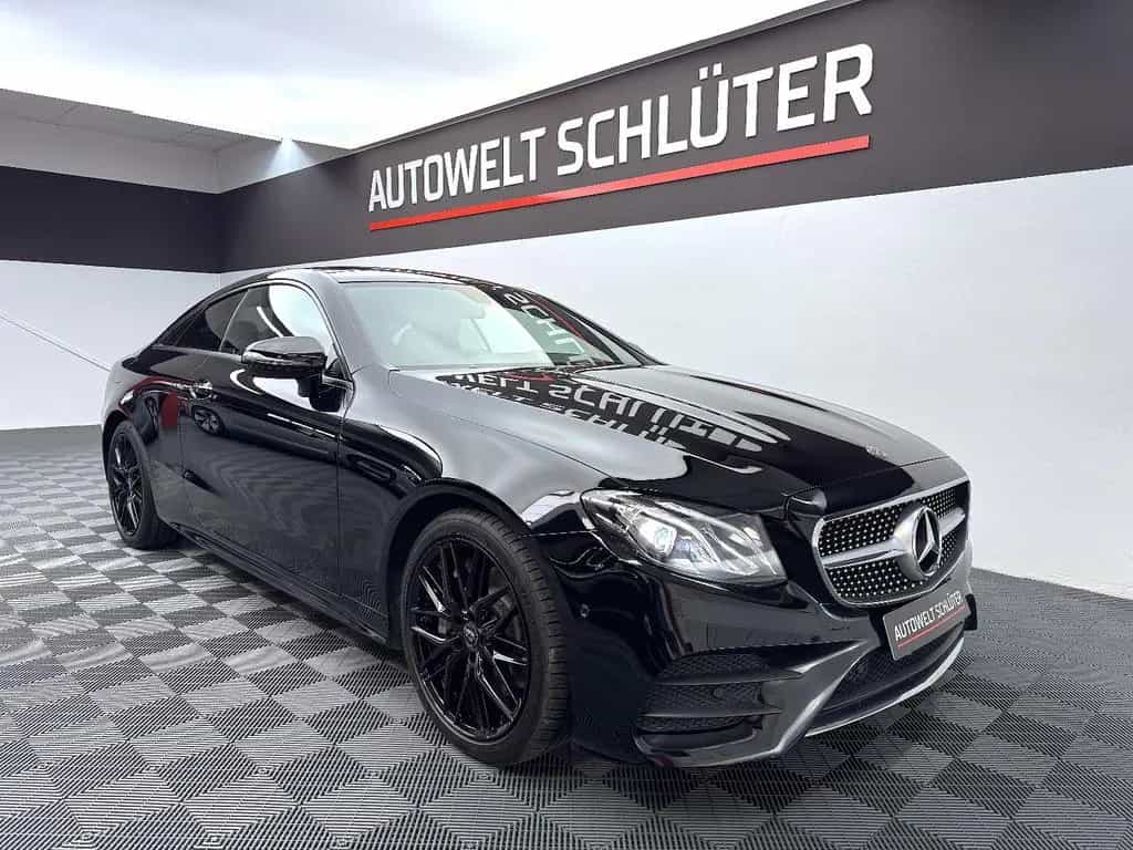 Mercedes-Benz E-Class 400 Coupe 4Matic Autom Leder*Pano*SHZ*KAM*PDC 08/2018-photo-2