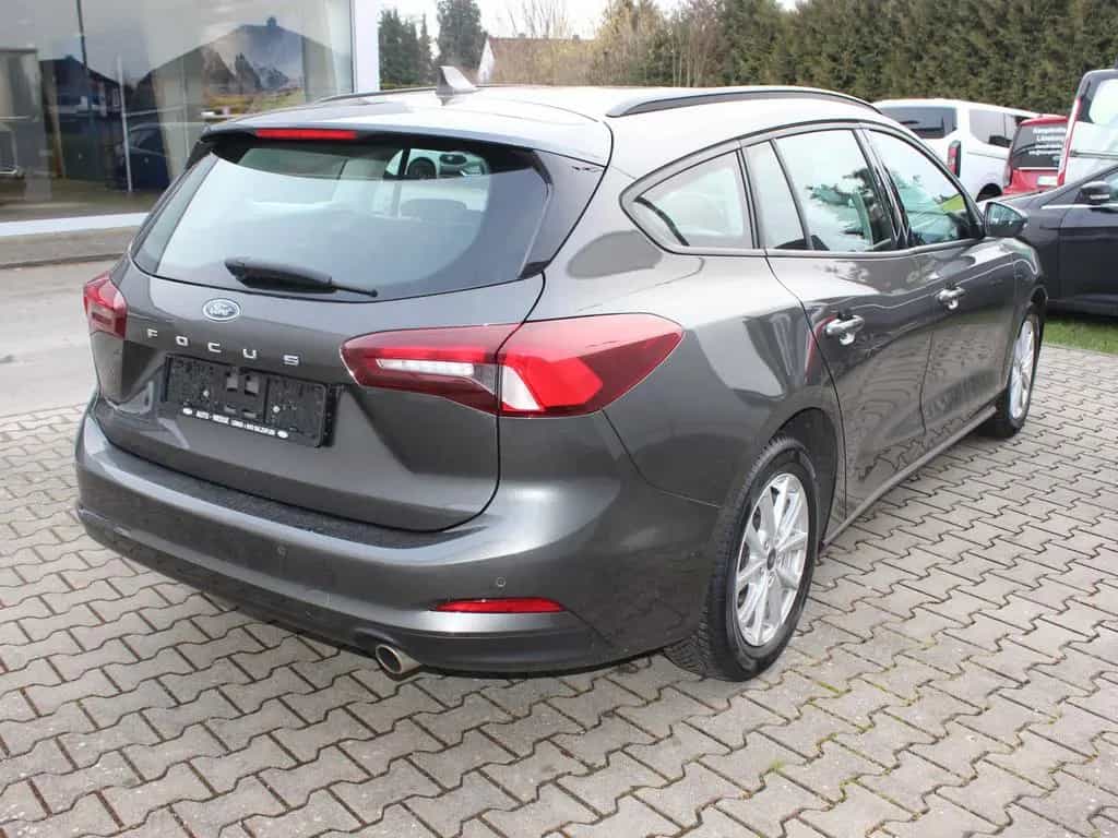 Ford Focus Cool & Connect 1,5 EcoBlue 07/2022-photo-8
