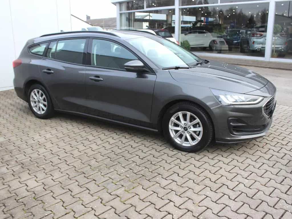 Ford Focus Cool & Connect 1,5 EcoBlue 07/2022-photo-9