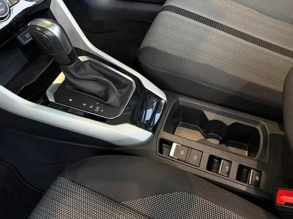 Volkswagen T-Roc Cabriolet Style ACC LED NAV SHZ 10/2021-photo-13
