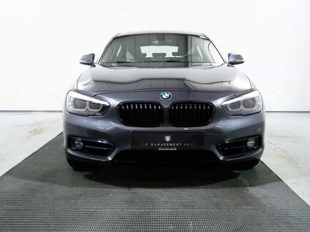 BMW 120 d Edition Sport Line AUTOM AMB+LEDER+NAV+PDC 09/2018-photo-1