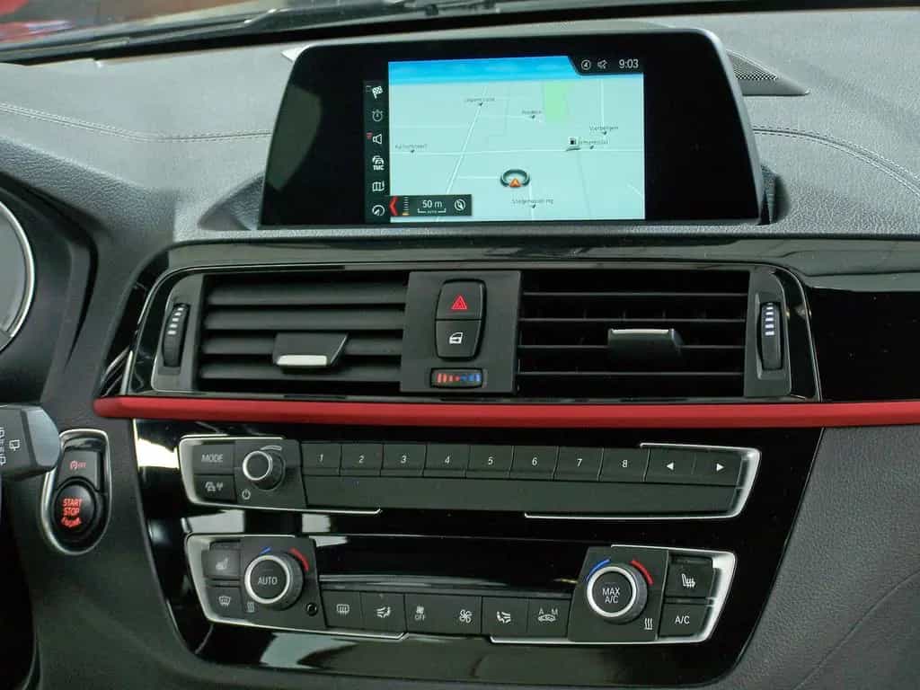 BMW 120 d Edition Sport Line AUTOM AMB+LEDER+NAV+PDC 09/2018-photo-8