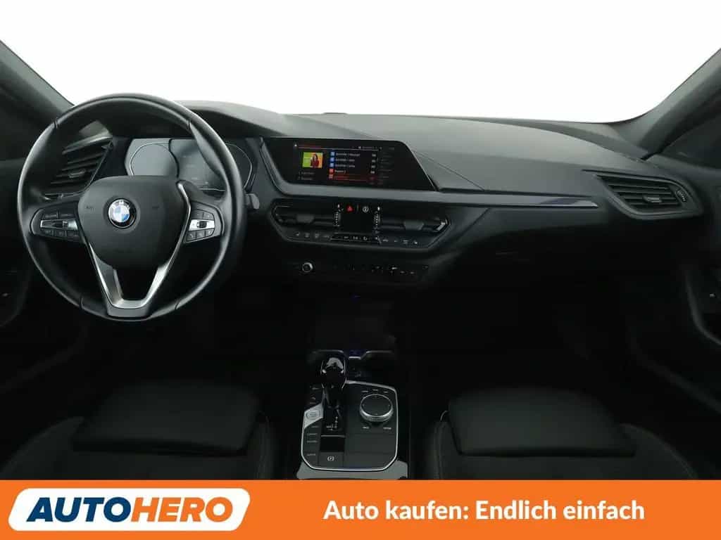 BMW 1 Series 118i Sport Line Aut.*NAVI*LED*TEMPO*PDC*SHZ* 12/2020-photo-11