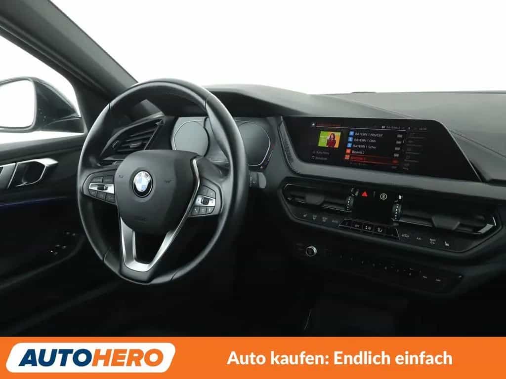 BMW 1 Series 118i Sport Line Aut.*NAVI*LED*TEMPO*PDC*SHZ* 12/2020-photo-12