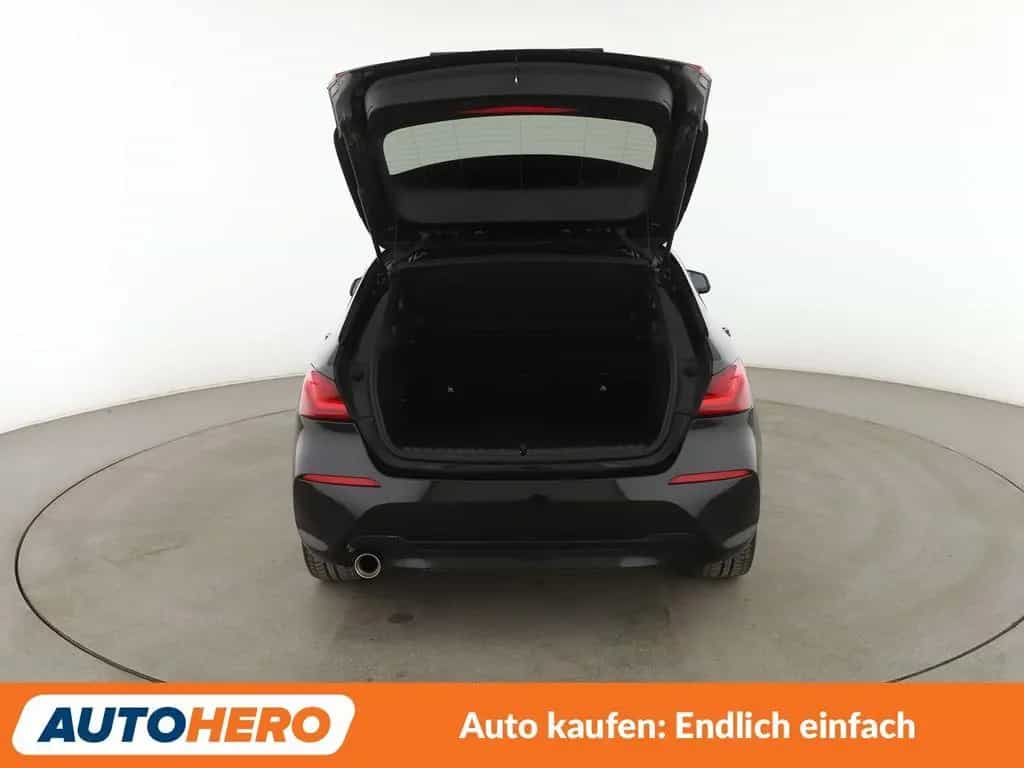 BMW 1 Series 118i Sport Line Aut.*NAVI*LED*TEMPO*PDC*SHZ* 12/2020-photo-16