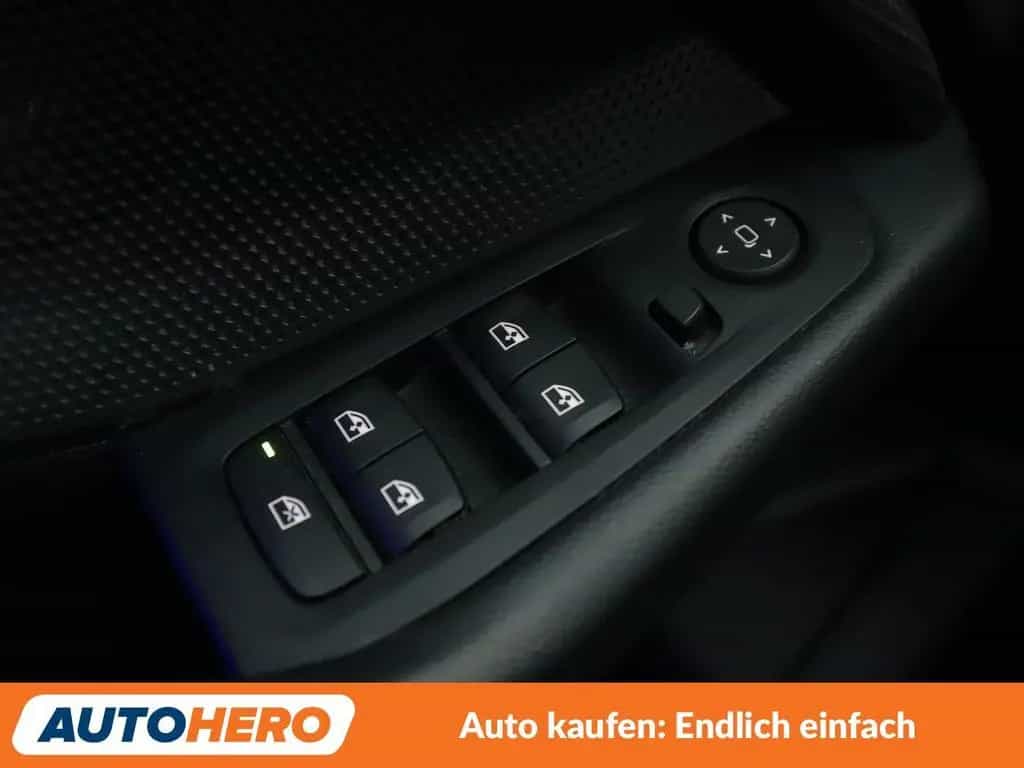 BMW 1 Series 118i Sport Line Aut.*NAVI*LED*TEMPO*PDC*SHZ* 12/2020-photo-23