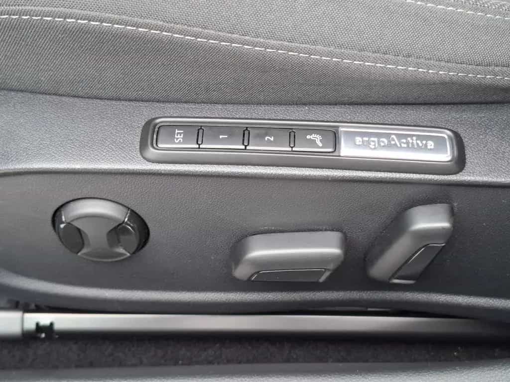 Volkswagen Golf VIII Style HEAD-UP RFK ACC KEYL. Sportsitze 09/2020-photo-23