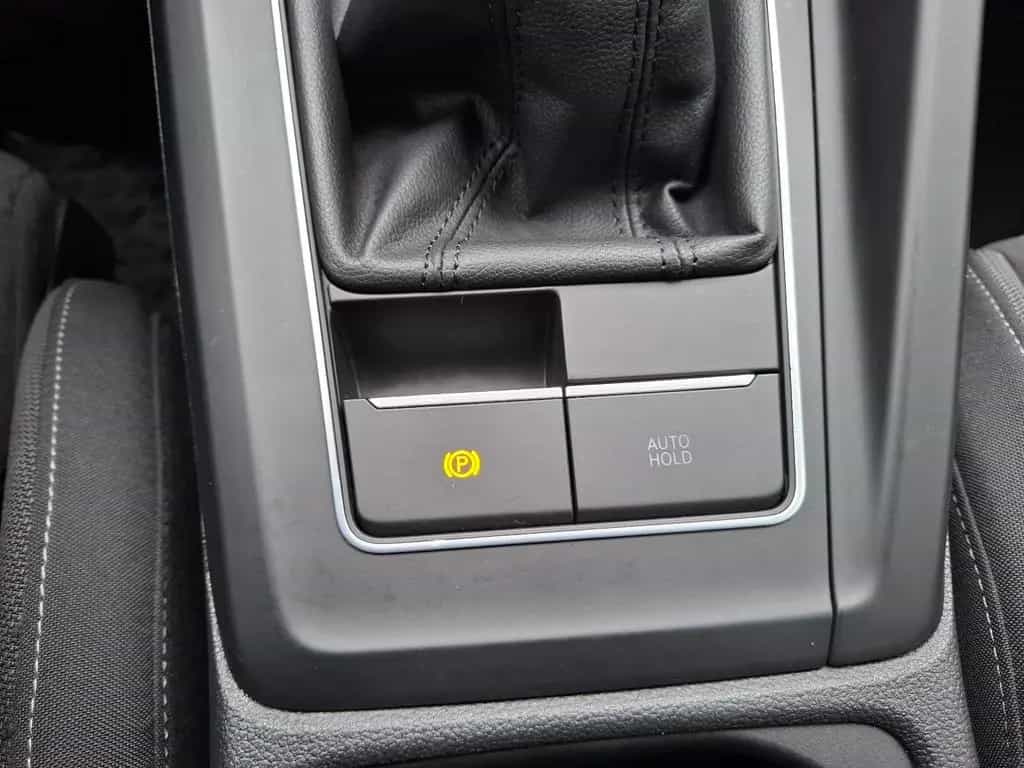 Volkswagen Golf VIII Style HEAD-UP RFK ACC KEYL. Sportsitze 09/2020-photo-39