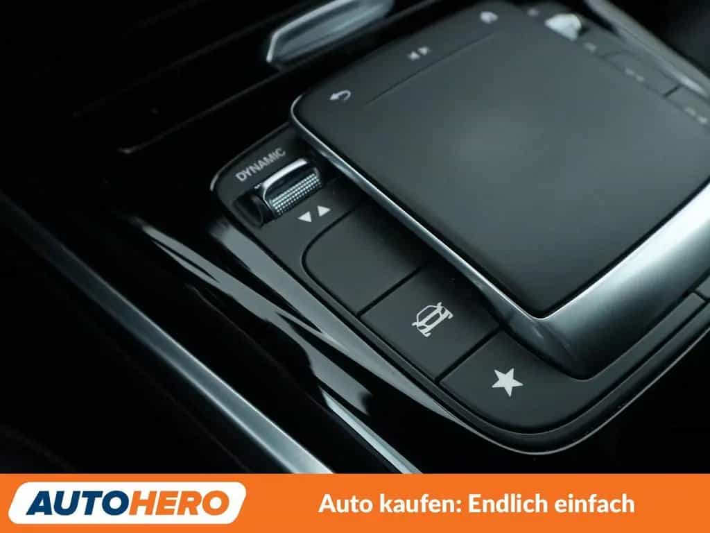 Mercedes-Benz A 45 AMG A-Klasse A 45 AMG S 4Matic Aut.*NAVI*LED*TEMPO* 09/2020-photo-23