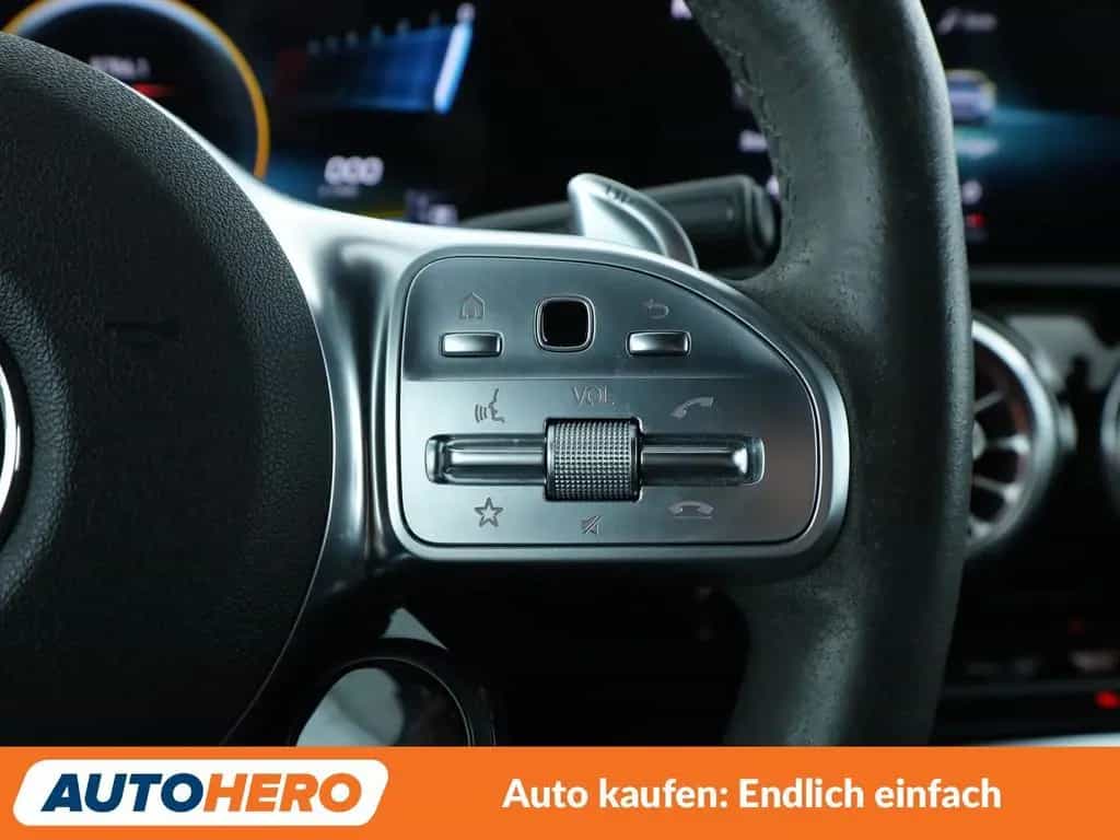 Mercedes-Benz A 45 AMG A-Klasse A 45 AMG S 4Matic Aut.*NAVI*LED*TEMPO* 09/2020-photo-32
