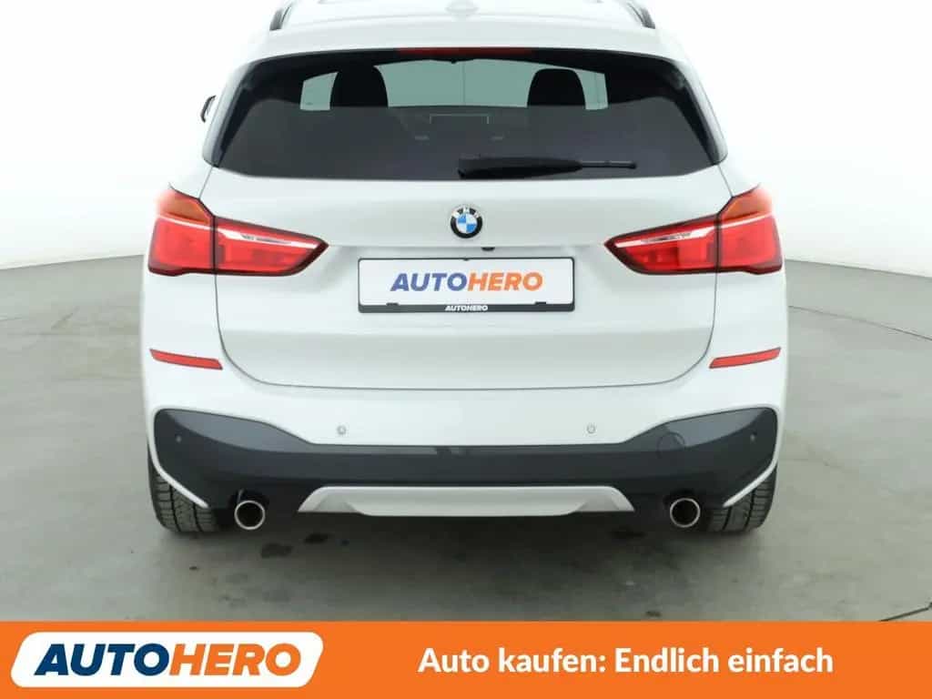 BMW sDrive 20i M Sport Aut.*NAVI*HUD*LED*ACC*CAM*SHZ 06/2019-photo-4