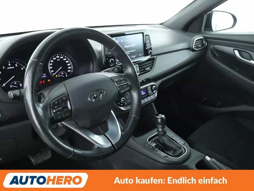 Hyundai i30 1.4 TDGI Passion + *NAVI*TEMPO*CAM*PDC* 06/2018-photo-10