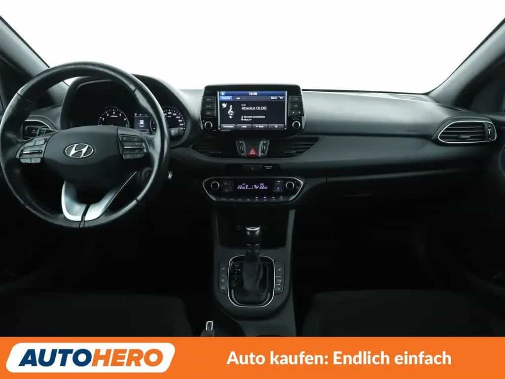 Hyundai i30 1.4 TDGI Passion + *NAVI*TEMPO*CAM*PDC* 06/2018-photo-11