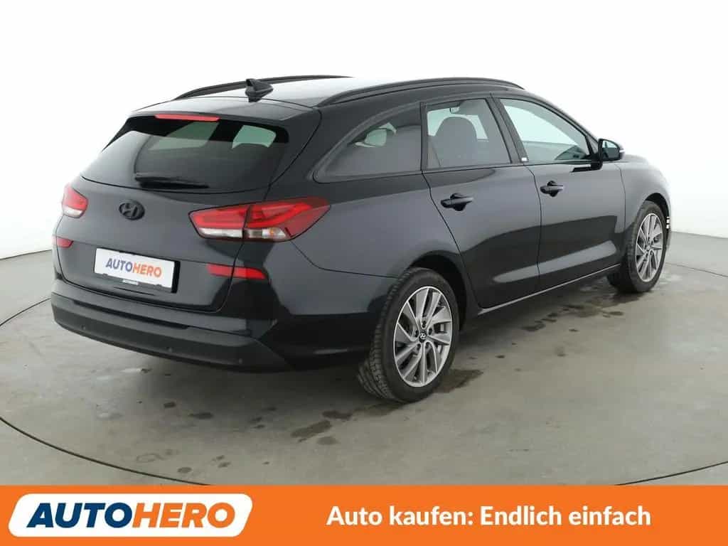 Hyundai i30 1.4 TDGI Passion + *NAVI*TEMPO*CAM*PDC* 06/2018-photo-5