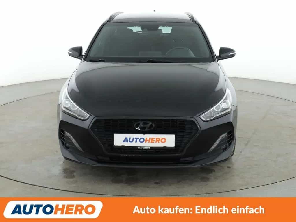 Hyundai i30 1.4 TDGI Passion + *NAVI*TEMPO*CAM*PDC* 06/2018-photo-8