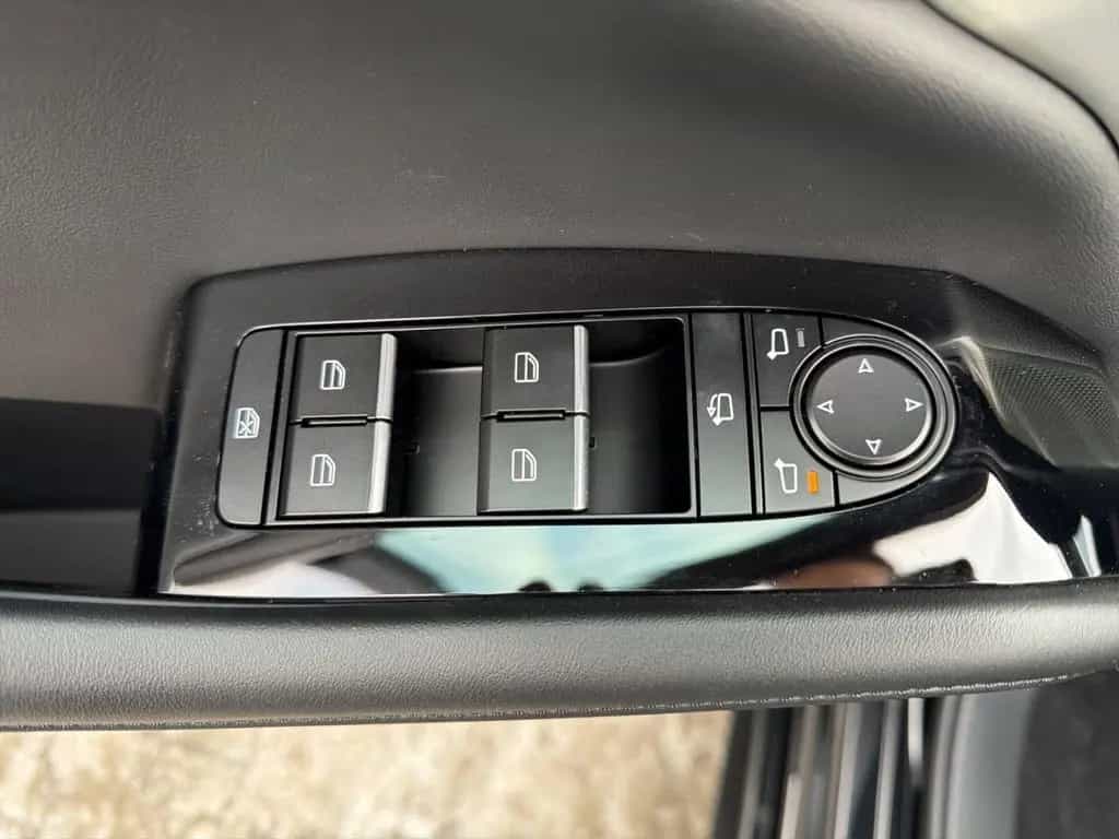 Mazda 3 Takumi SKY.-X 186 HUD Navi Leder Bose 360 Kame 01/2026-photo-20