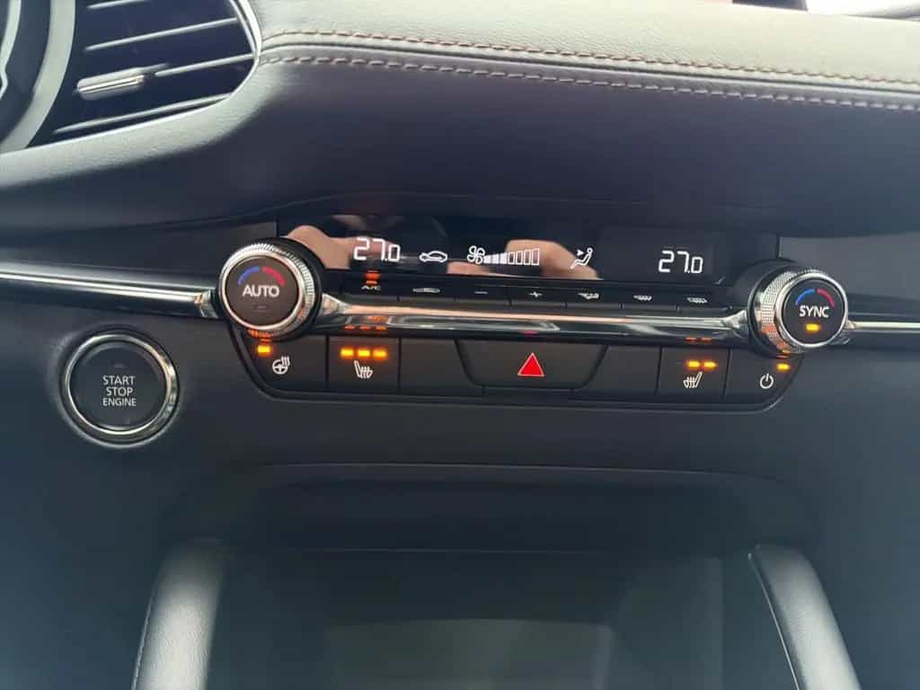 Mazda 3 Takumi SKY.-X 186 HUD Navi Leder Bose 360 Kame 01/2026-photo-25