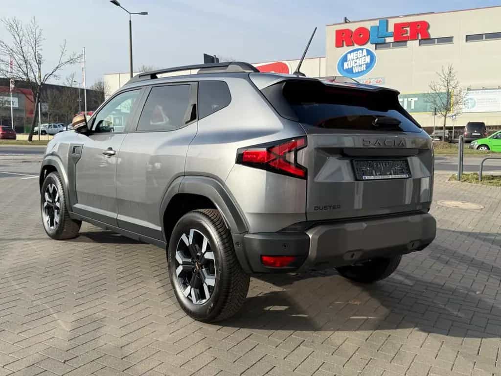 Dacia Duster III TCe 130 Extreme Modell 2025 LED Navi 12/2024-photo-2