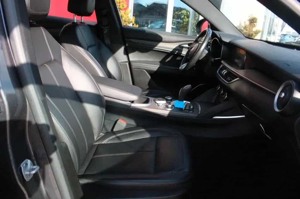 Alfa Romeo Stelvio Ti Q4  Werksgarantie 09-2026 09/2022-photo-14