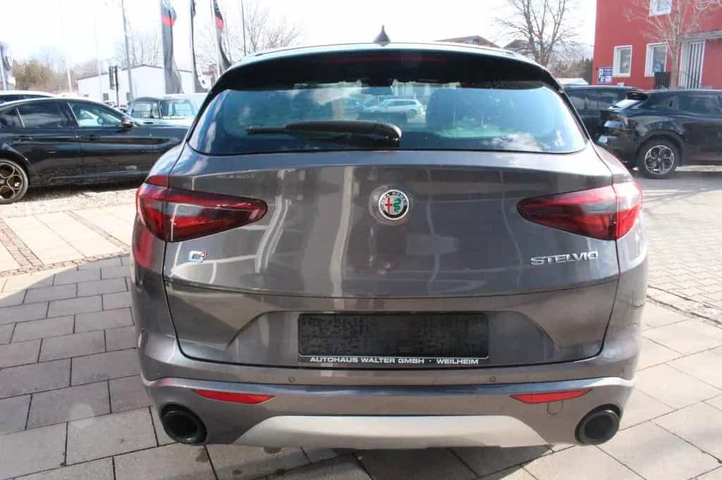 Alfa Romeo Stelvio Ti Q4  Werksgarantie 09-2026 09/2022-photo-3