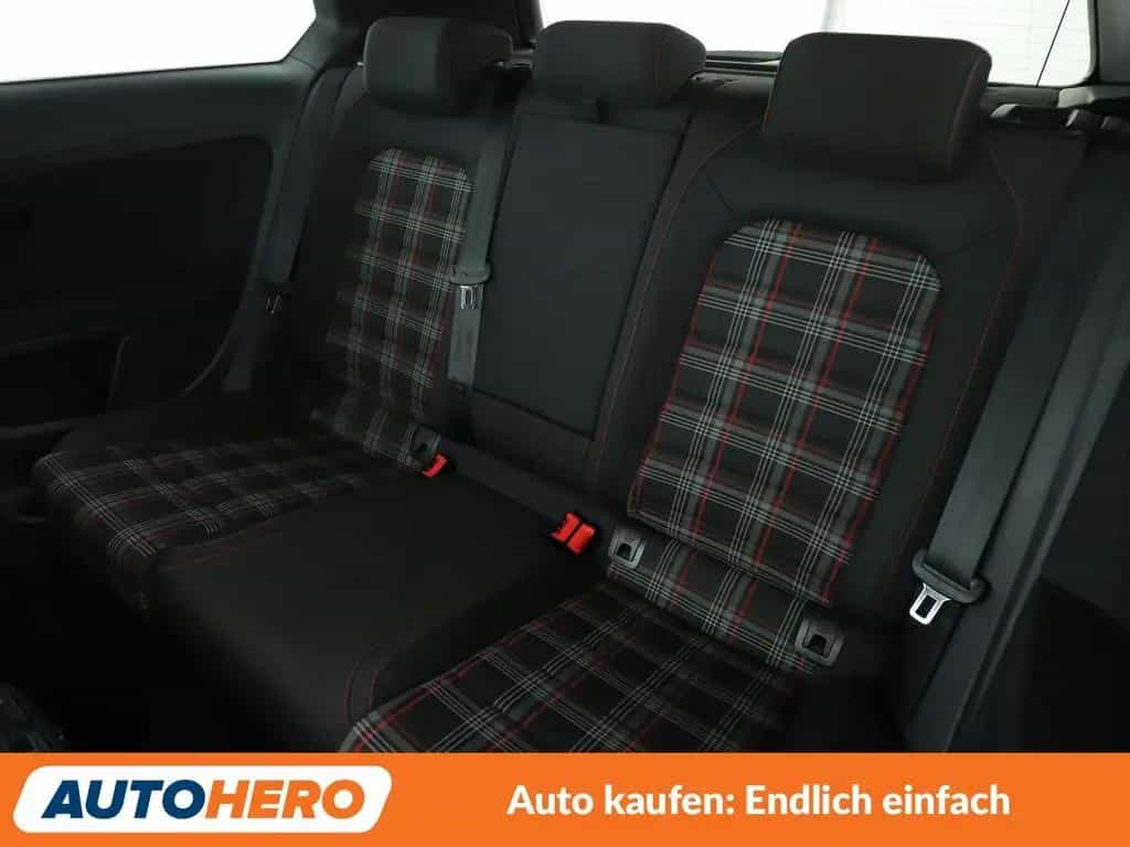 Volkswagen Golf VII 2.0 TSI GTI BM *NAVI*LED*TEMPO*PDC* 06/2018-photo-13