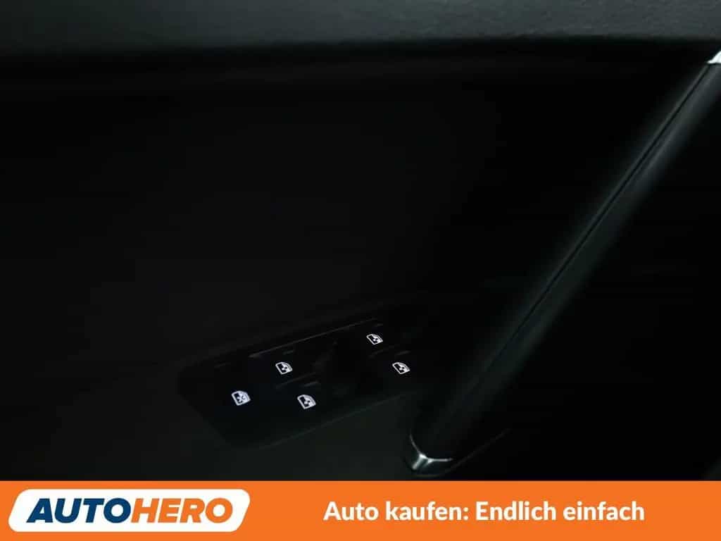 Volkswagen Golf VII 1.2 TSI Comfortline BMT*TEMPO*PDC*SHZ* 08/2015-photo-24
