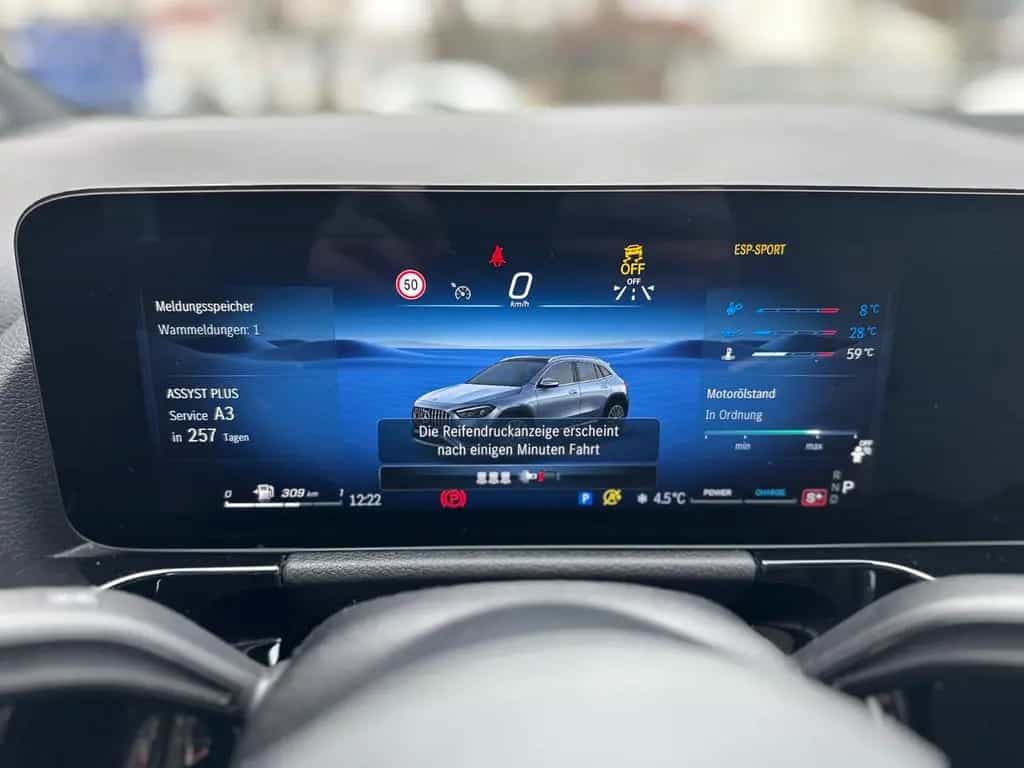 Mercedes-Benz GLA 35 AMG 4Matic Leder RFK Lenkradheizung 09/2023-photo-20