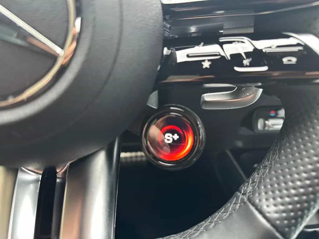 Mercedes-Benz GLA 35 AMG 4Matic Leder RFK Lenkradheizung 09/2023-photo-21