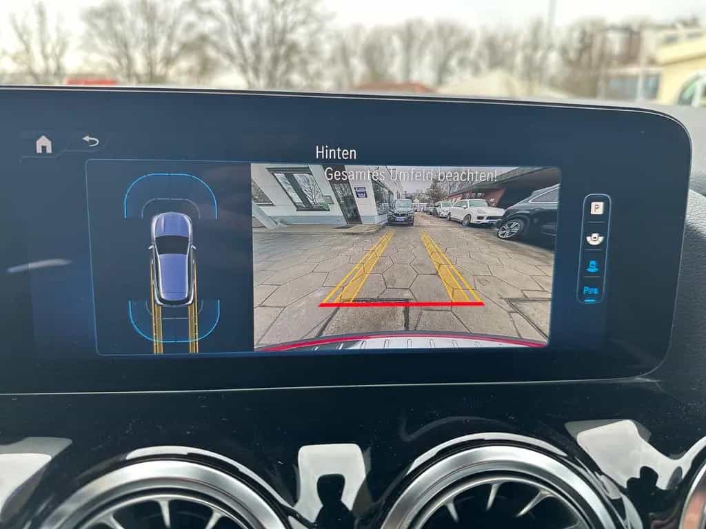 Mercedes-Benz GLA 35 AMG 4Matic Leder RFK Lenkradheizung 09/2023-photo-30
