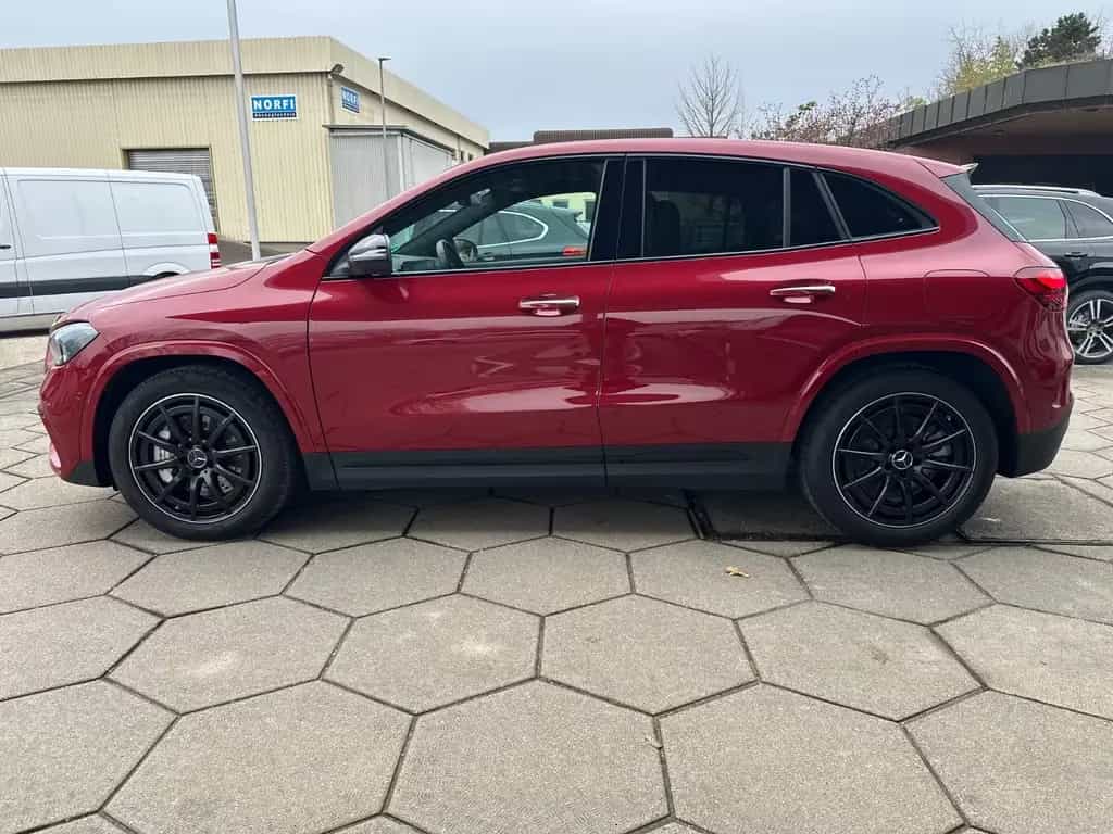 Mercedes-Benz GLA 35 AMG 4Matic Leder RFK Lenkradheizung 09/2023-photo-8