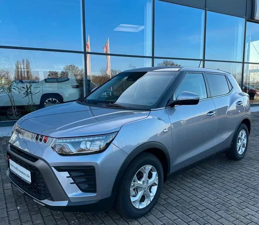 Ssangyong Tivoli Nomad / Essential Automatik Neuwagen null-photo-1