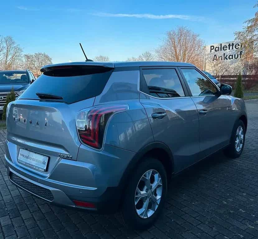 Ssangyong Tivoli Nomad / Essential Automatik Neuwagen null-photo-4