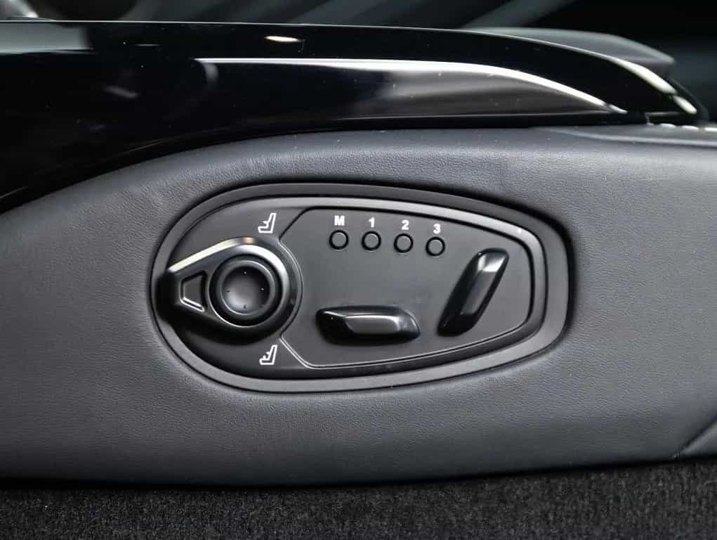 Aston Martin V8 Vantage 4.0 V8, PPF, full service history 11/2022-photo-18