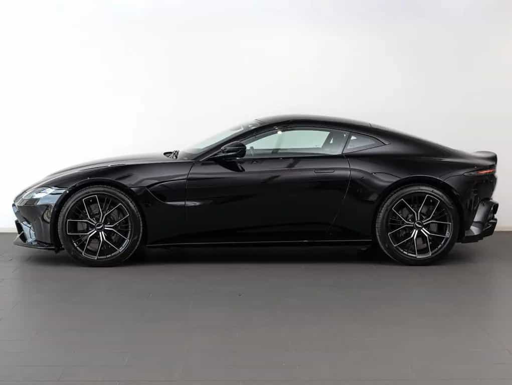 Aston Martin V8 Vantage 4.0 V8, PPF, full service history 11/2022-photo-2