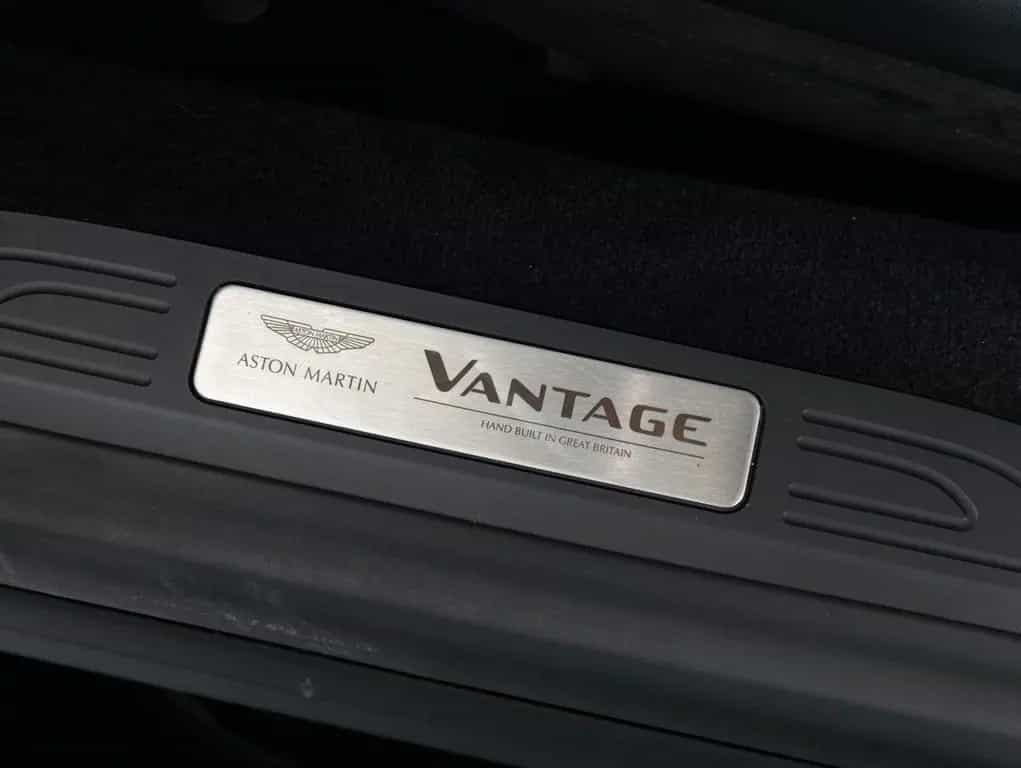 Aston Martin V8 Vantage 4.0 V8, PPF, full service history 11/2022-photo-20