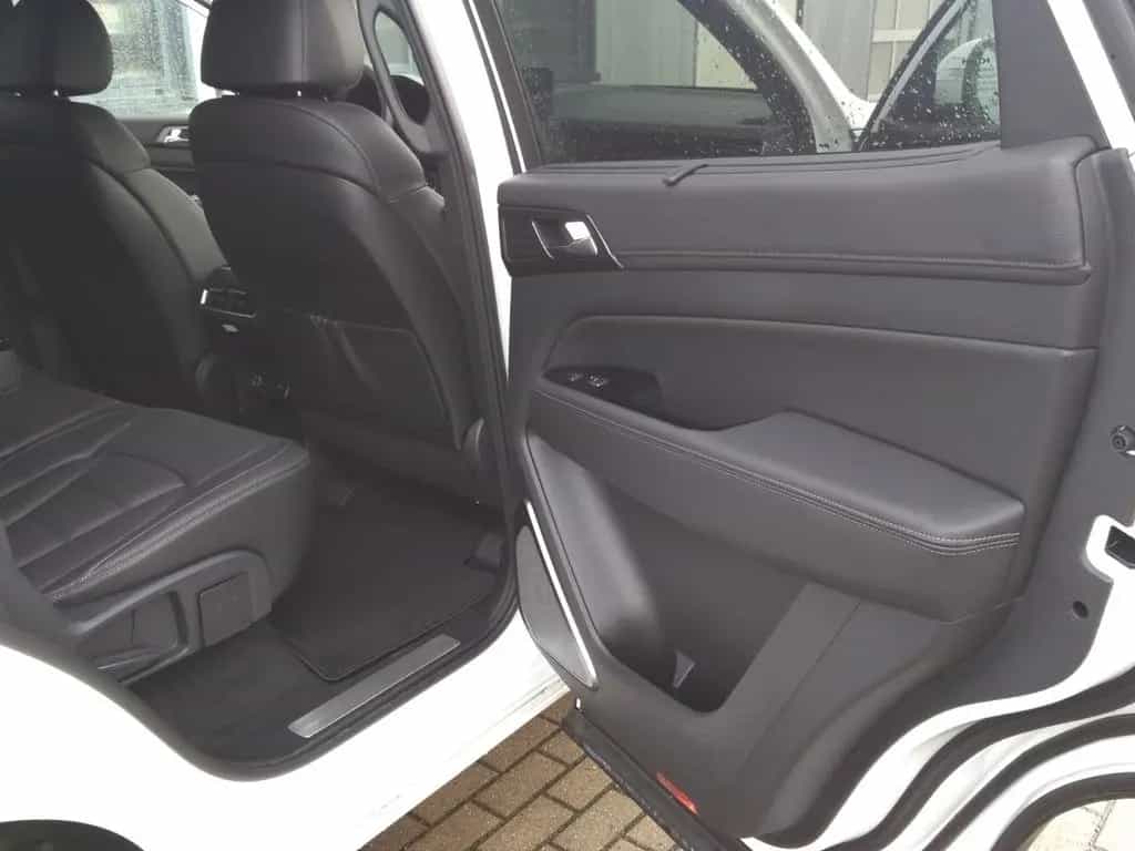 Ssangyong REXTON Black LUX  2.2 CRD 8AT Allrad null-photo-14